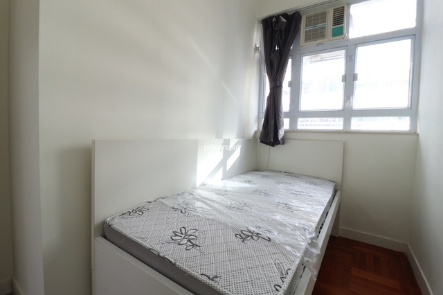 2 bdr flat + maid room  photo 3