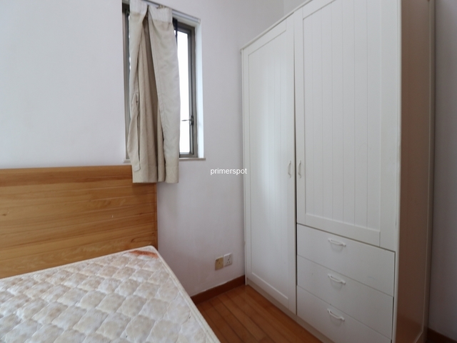 2 bdr flat  photo 8