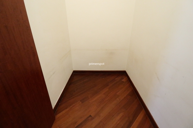 2 bdr flat low floor  photo 5