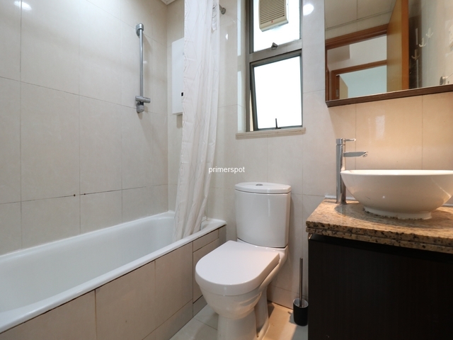 2 bdr flat  photo 5